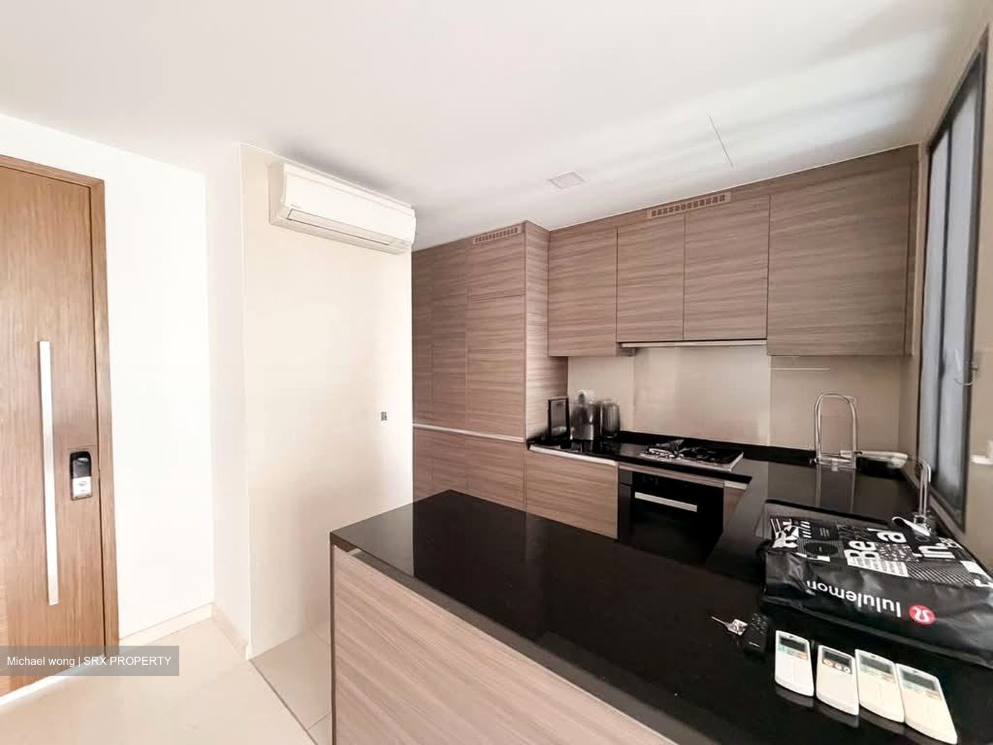 8 Saint Thomas (D9), Condominium #572209581